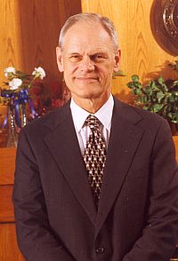 Dr. Richard J. Robbins