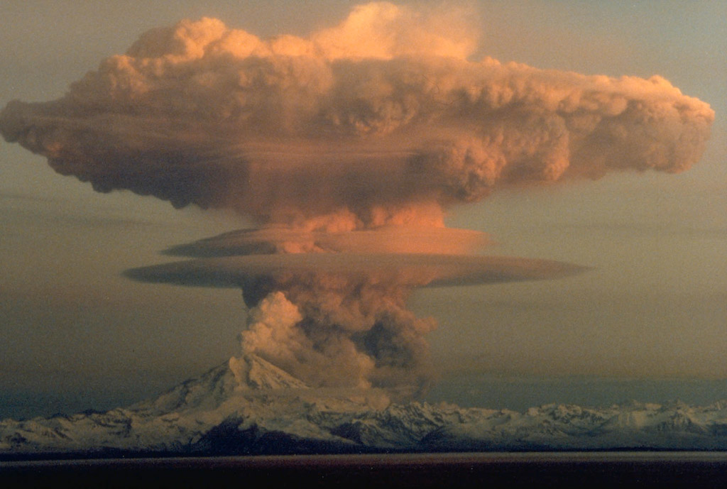 Mt. Redoubt's 1990 eruption