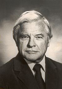 Dr. Frank G. Woodruff