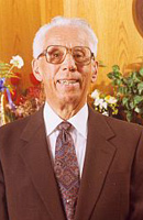 Robert R. Wallace